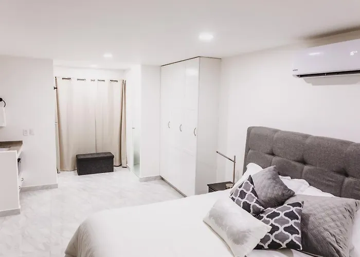 Apartment Silverwhite *