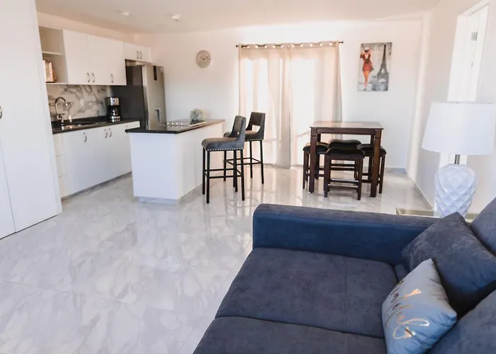 Apartment Silverwhite *