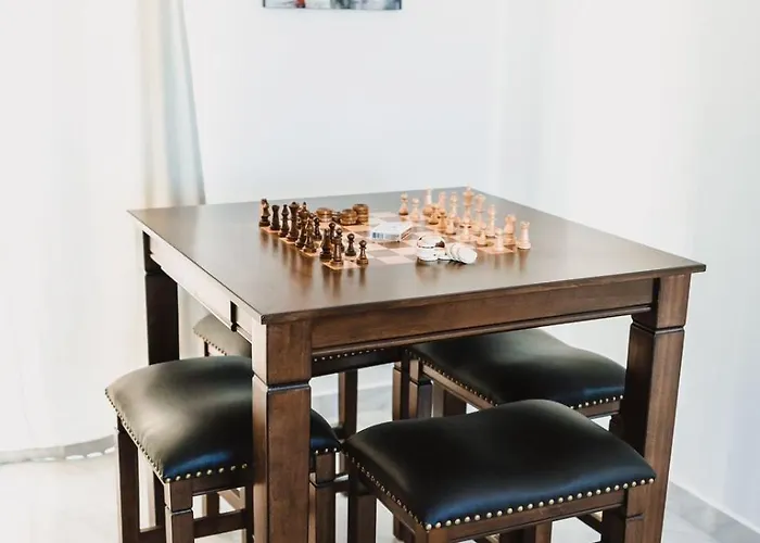 Silverwhite Apartment